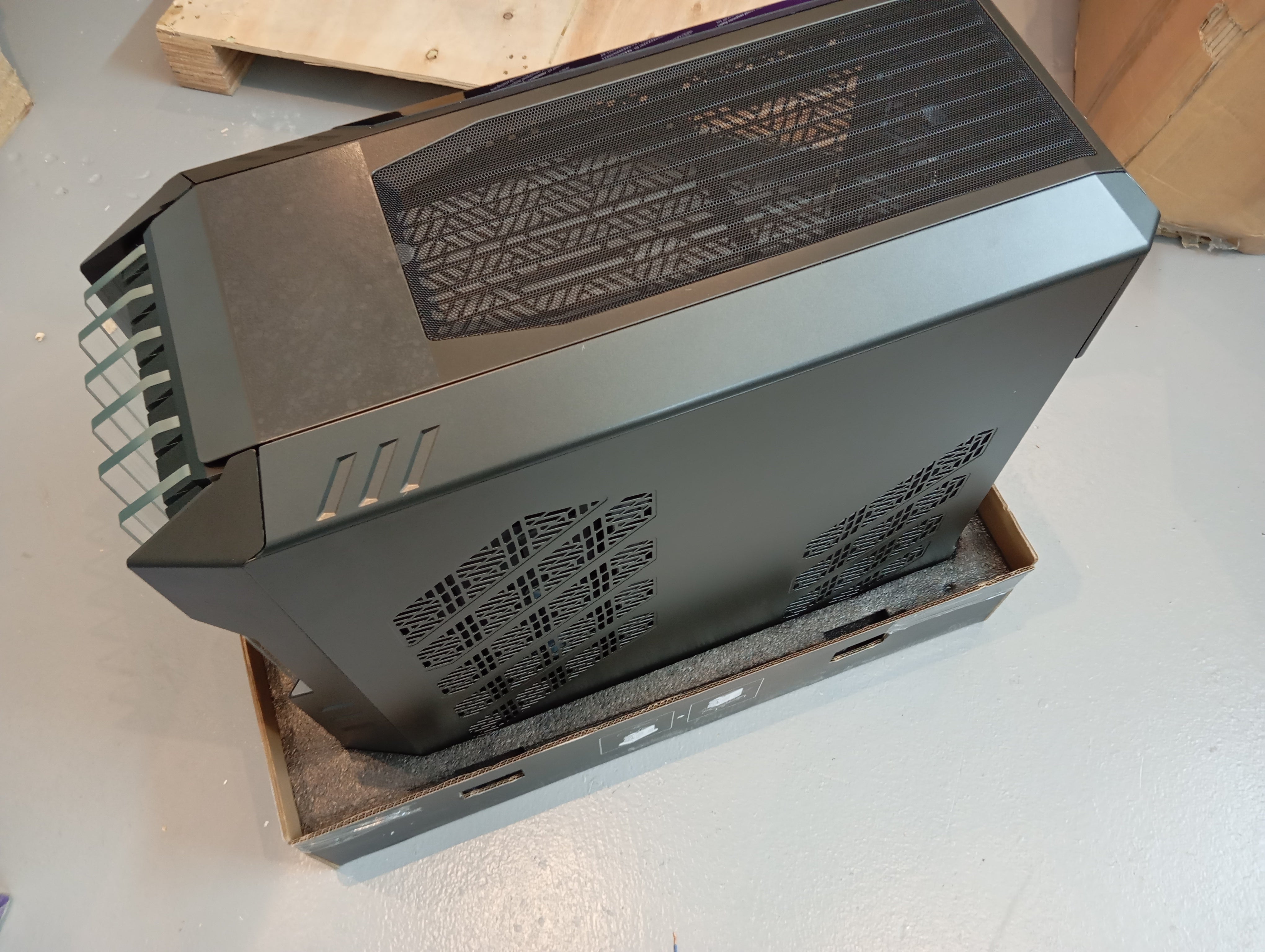 HAF 700 EVO Refurbished Cooler Master HAF 700 EVO Refurbished Cooler Master